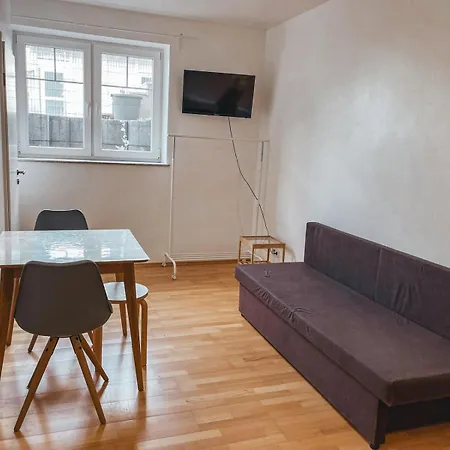 Burgunder Apartment